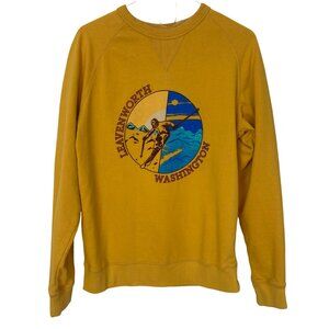 Leavenworth Washington Ski Graphic Sweatshirt Medium Yellow Skiing Mountains